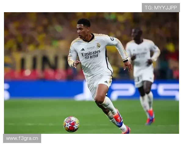 不满吃牌，贝林厄姆对裁判爆粗口但没被听到